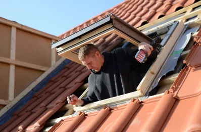 Pose de fenêtres de toit Velux à Bazelat